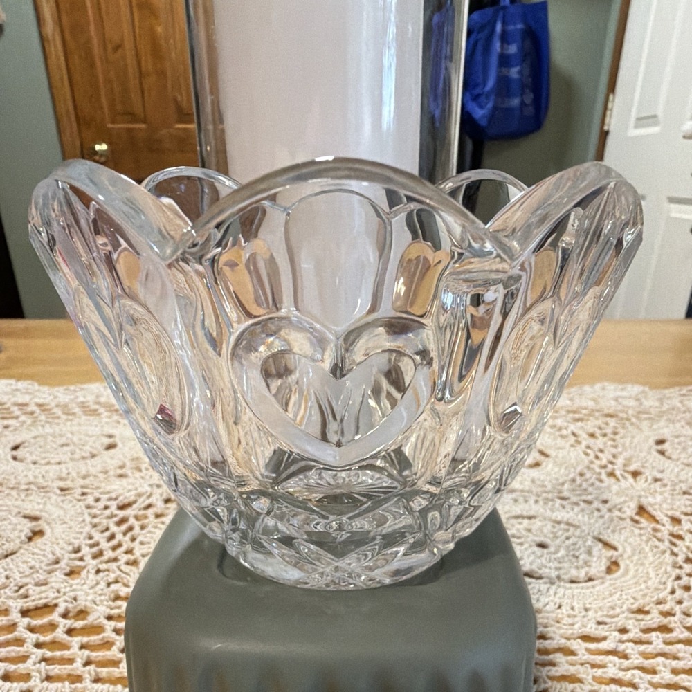 Fifth Avenue Crystal "Cherish" Bowl with Embossed Hearts and Scalloped Edge 060